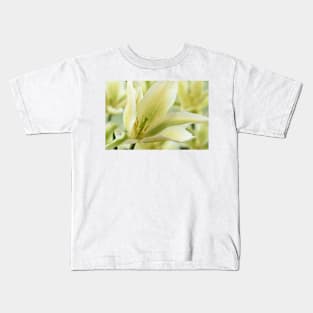 Tulipa  &#39;Greenstar&#39;    Lily-flowered or Viridiflora Tulip Kids T-Shirt